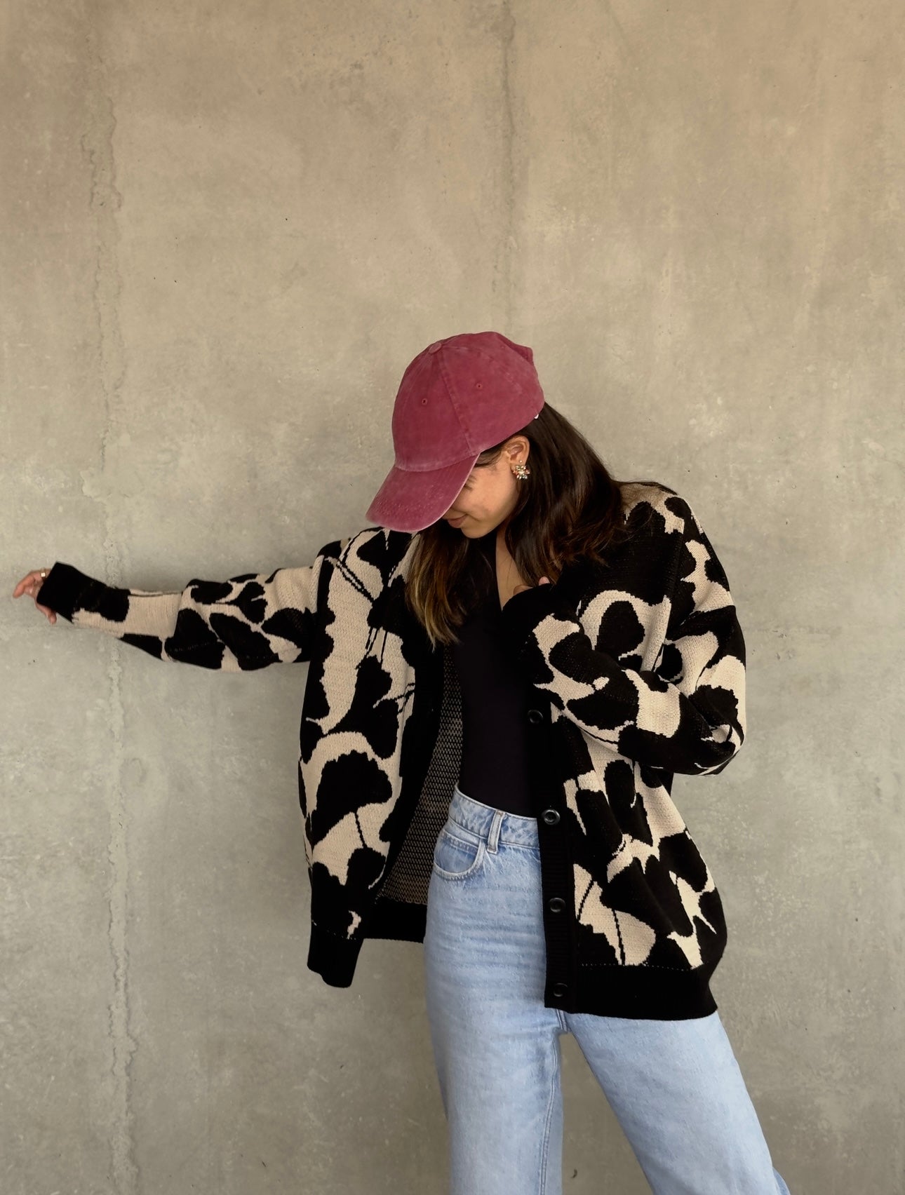 Cardigan Beige/ Negro (entregas talla S/M 25 de noviembre, no disponible envío Express ni entrega inmediata)