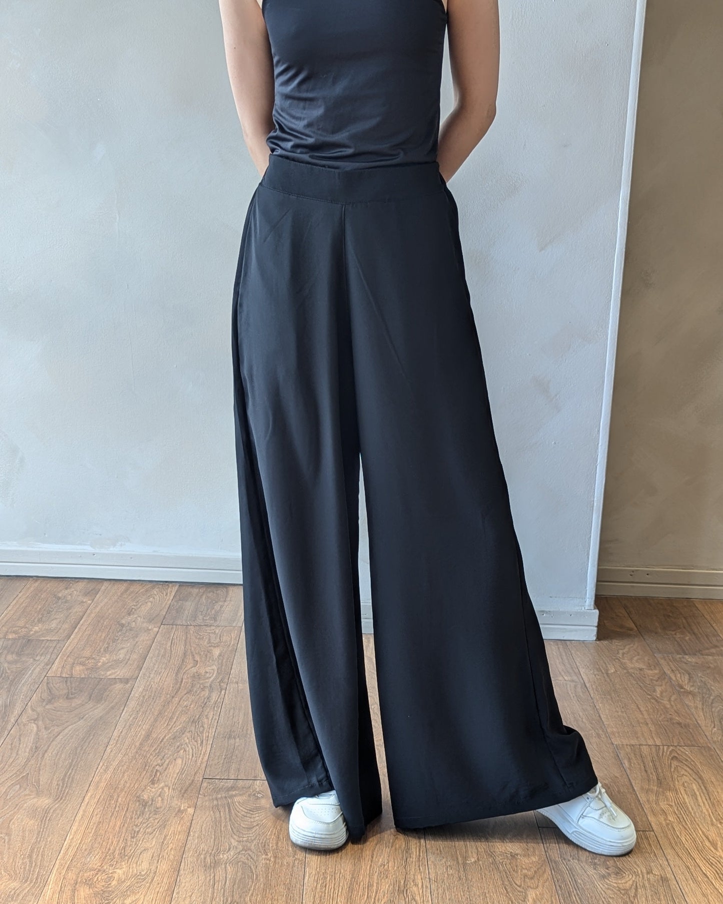 Pantalón Palazzo Negro Mate