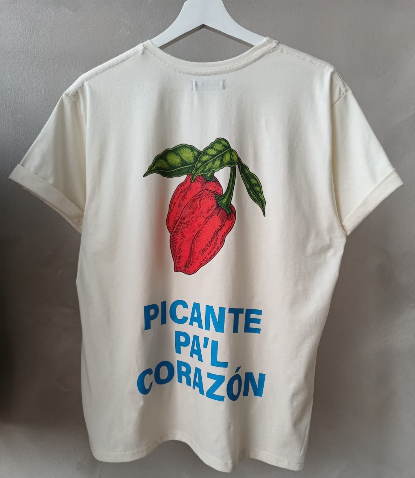 Camiseta Oversized Picante Letra azul Crema