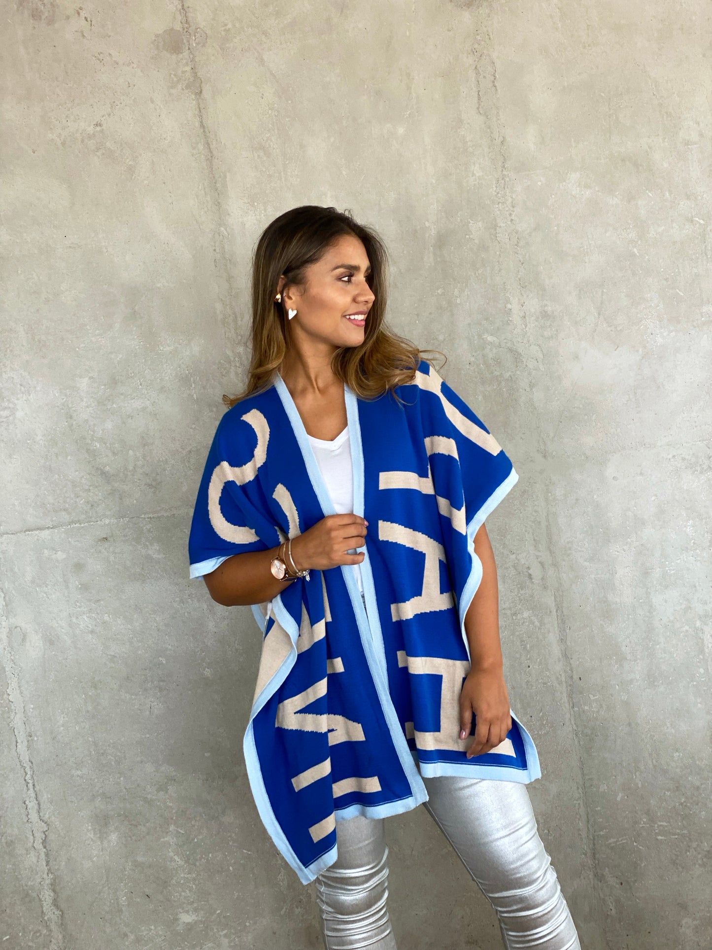 Perfecto Imperfecto Poncho Happiness Vainilla #57 Talla Única