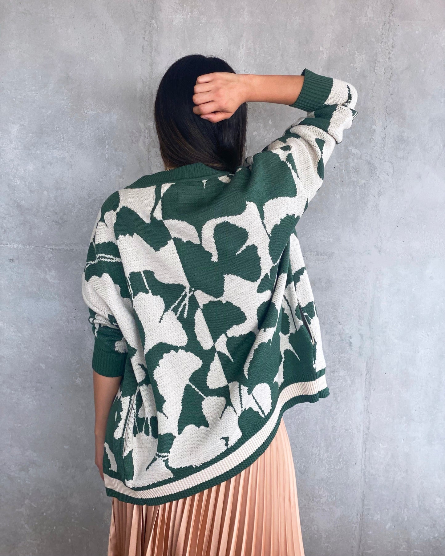 Cardigan Melao Verde (entregas talla S/M 25 de noviembre, no disponible envío Express ni entrega inmediata)