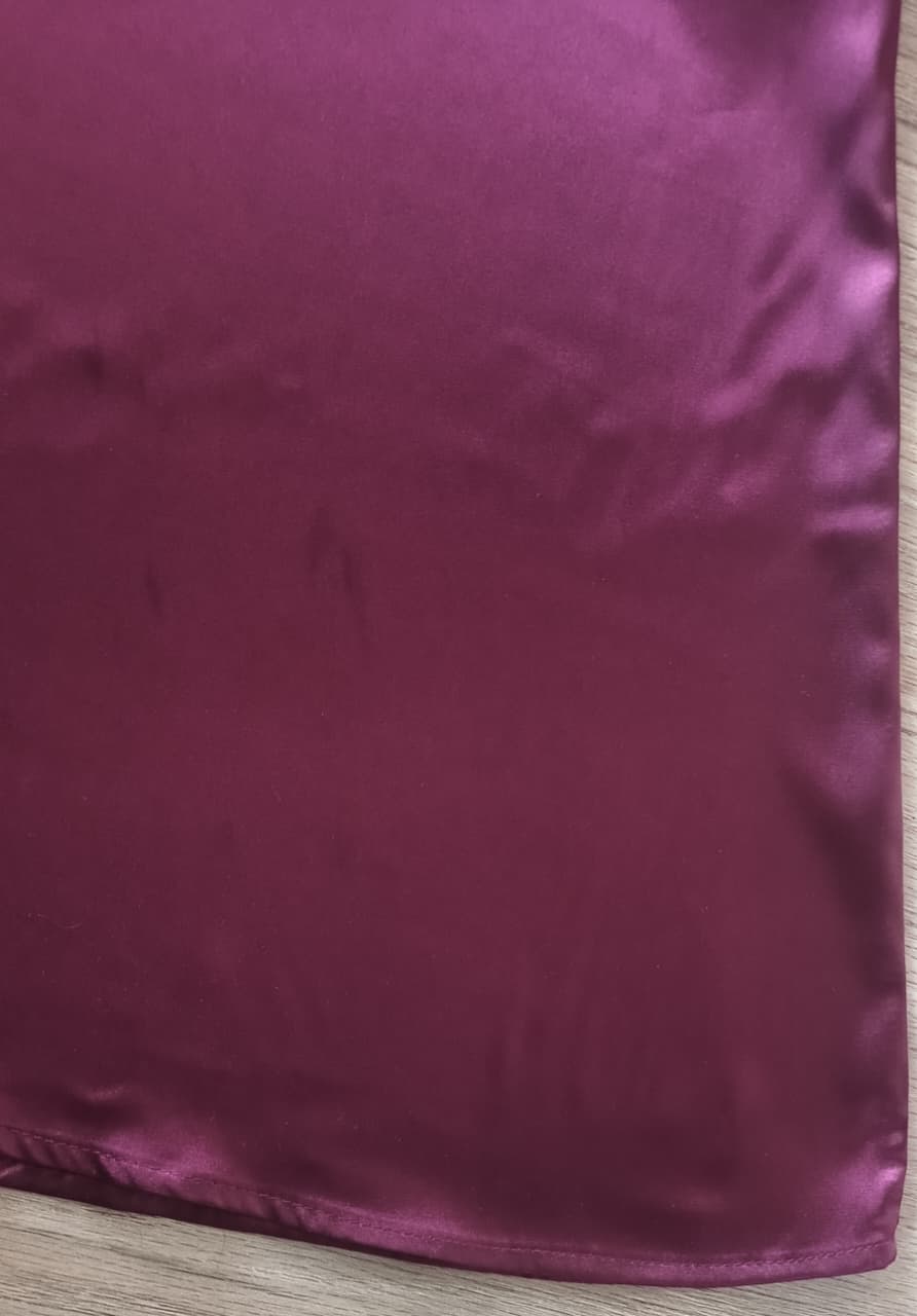 Perfecto Imperfecto Falda Lisa Vinotinto Talla M #401